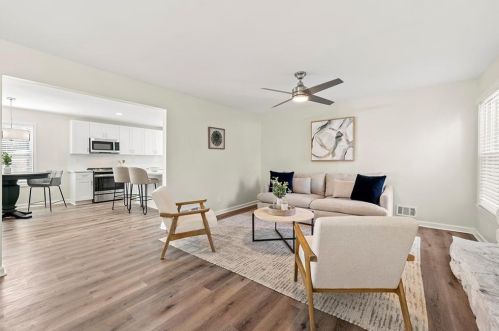 220 Dublin Ct, Mableton, GA 30126-1729