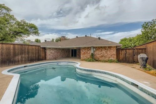 3304 Lynbrook Dr, Plano TX  75075-7727 exterior