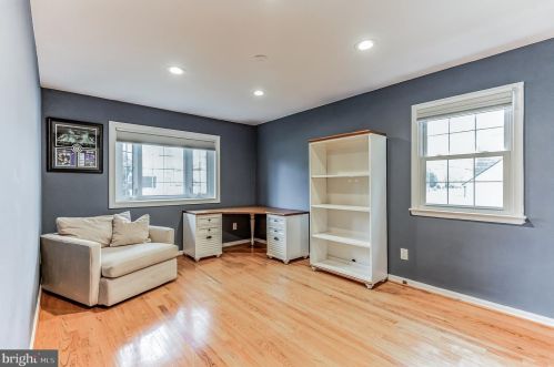 806 Avondale Ave, Tavistock NJ 08033-2809 exterior