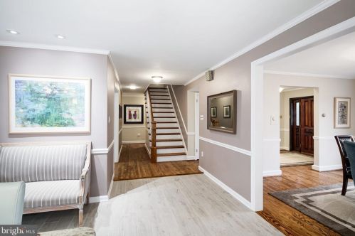 348 Kings Hwy, Tavistock NJ 08033-1205 exterior