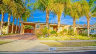 19515 Calvert St, Los Angeles CA  91335-6532 exterior