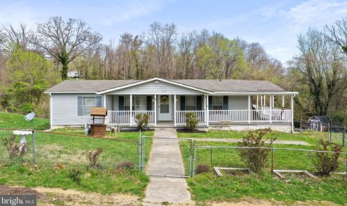 155 Engle Rd, Harpers Ferry WV 25425-4042 exterior