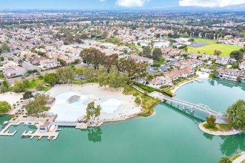 5 Cove, Irvine CA  92604-3624 exterior