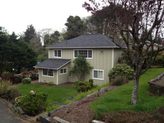 2137 28th St, Kernville OR  97367-4402 exterior