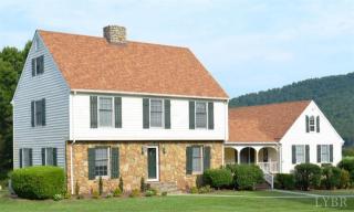 212 Meadowridge Dr, Lynchburg, VA 24503-3831