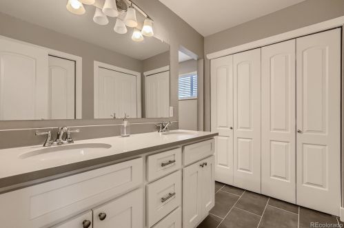 6218 Niagara Ct, Englewood CO 80112-1011 exterior