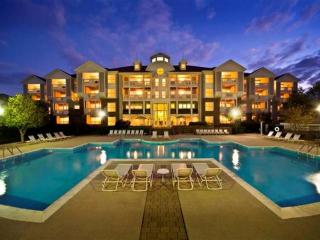 8720 Knickerbocker Way, Indianapolis IN  46240-2102 exterior