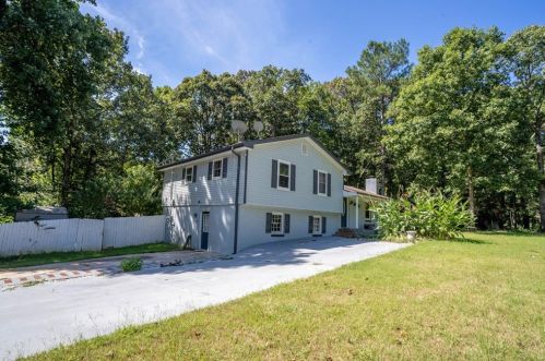 5 Kings Ct, Carrollton, GA 30116-8695