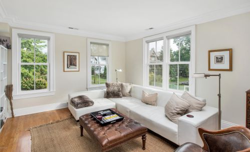 178 Milbank Ave, Greenwich, CT 06830-6627