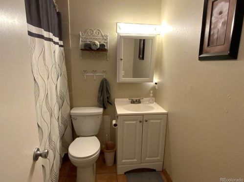 2159 Wedgewood Dr, Greeley CO 80631-6047 exterior