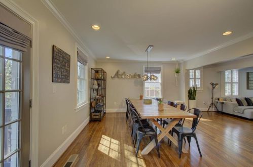 627 Hillpine Dr, Atlanta GA  30306-3222 exterior
