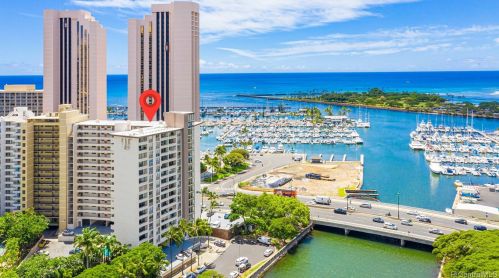 1676 Ala Moana Blvd, Honolulu HI  96815-1433 exterior