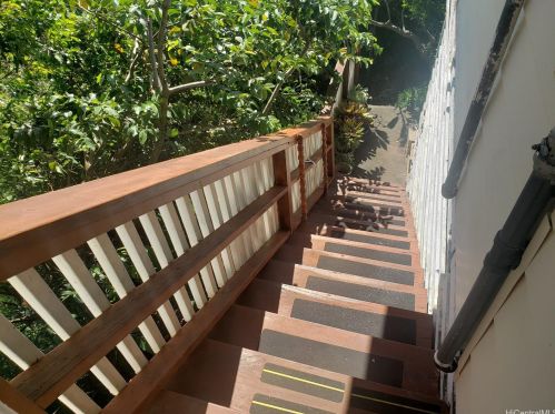 1753 Iwi Way, Honolulu HI  96816-3826 exterior