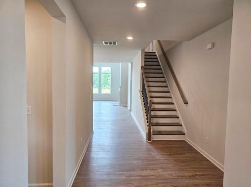178 Carmichael Dr, Holly Springs, GA 30115-0068