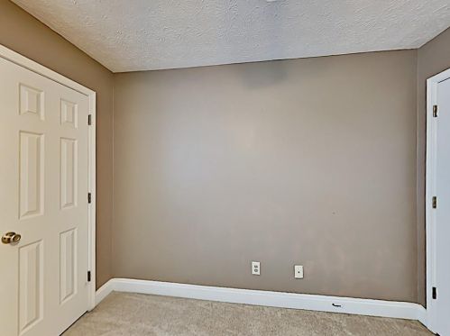 1705 Queen Victoria Ct, Locust Grove GA  30248-3656 exterior