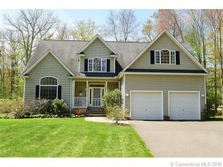 4 Stags Trl, Tolland, CT 06084-2290