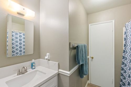 4185 Nick St, Riverside CA  92501-1723 exterior