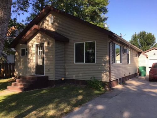939 5th Ave, Maza, ND 58324-6116