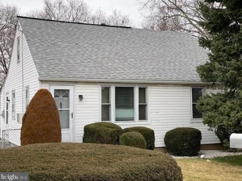 105 Keller Ave, Lancaster, PA 17601-4033