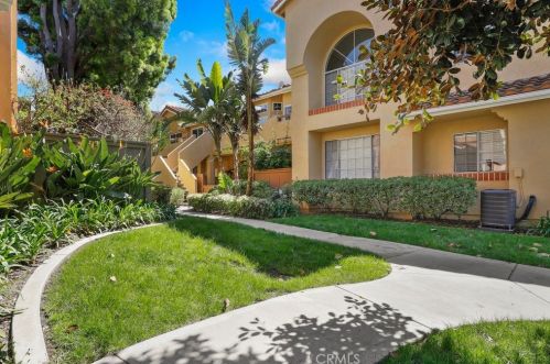66 Costero Aisle, Irvine, CA 92614-5941