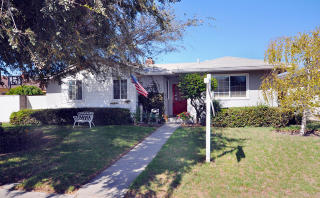 1235 Roderick Ave, Oxnard, CA 93030-4121