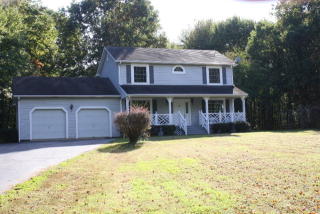 656 Sugartree Dr, Axton, VA 24054-4041