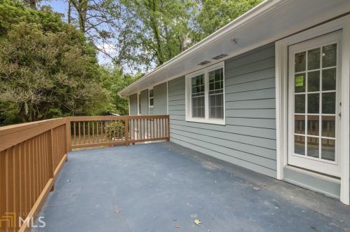 3824 Adamsville Dr, Atlanta GA  30331-3709 exterior