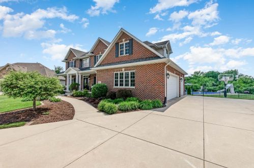 1015 Jessica Ct, Crown Point, IN 46307-7130