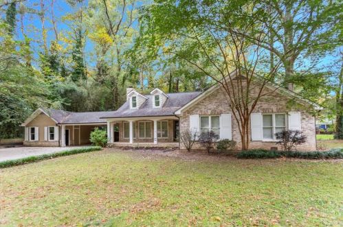1406 Brook Valley Ln, Atlanta, GA 30324-3264