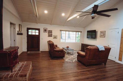2479 Hillsdale Rd, Meadow Vista, CA 95722-9515