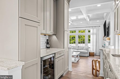 605 Warwick Rd, Tavistock NJ  08033-3926 exterior