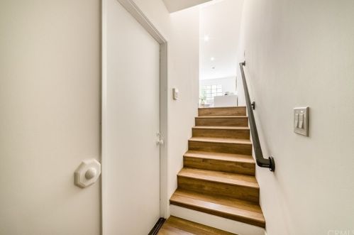 29605 Canwood St, Calabasas, CA 91301-4201
