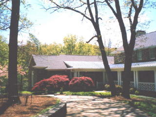 1531 Beaumont Dr, Kennesaw, GA 30152-3203