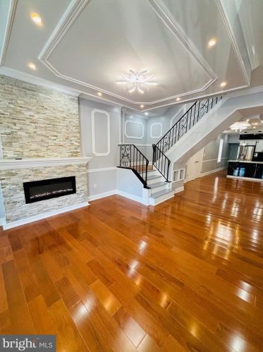 2222 69th St, Philadelphia, PA 19142-1828