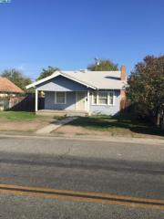 1120 Willis St, Visalia, CA 93291-3304