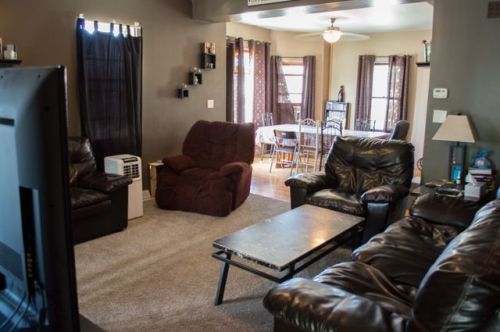 101 Central Ave, Garrison, ND 58540-7171