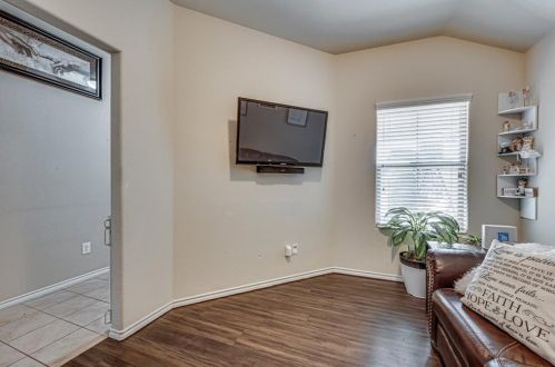 5117 Grayson Rdg Dr, Fort Worth TX  76179 exterior