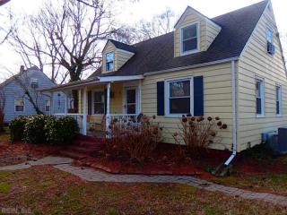 19 Maurice Ave, Portsmouth, VA 23701-1807