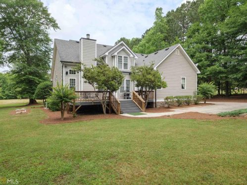 554 Pinehurst Dr, Stockbridge GA  30281-3865 exterior