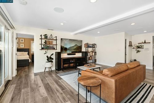 4163 Pickwick Dr, Concord CA  94521-2735 exterior