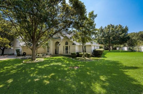 8520 Ederville Rd, Fort Worth, TX 76120-5140