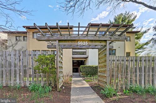 5625 Harpers Farm Rd, Columbia, MD 21044-2012