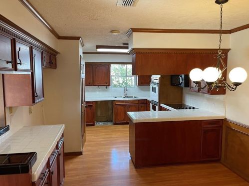 4146 Meadowbank Dr, Taylor Lake Village TX  77586-4126 exterior