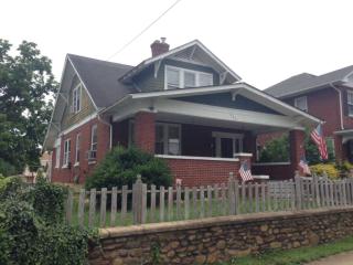 425 4th St, Shenandoah, VA 22849-1522