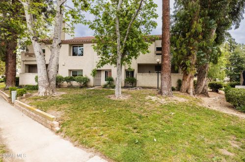 3330 Darby St, Simi Valley CA  93063-5329 exterior