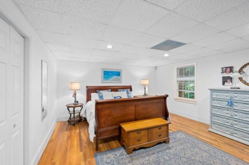 4226 Carmain Dr, Atlanta GA  30342-3504 exterior