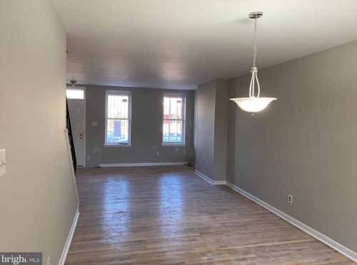 3826 Fairmount Ave, Philadelphia PA  19104-1820 exterior