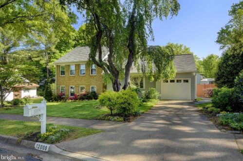 12008 Trossack Rd, Herndon, VA 20170-2719