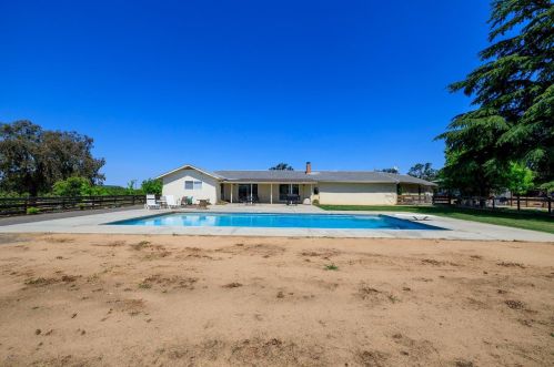 15742 Orange Blossom Rd, Valley Home CA 95361-9522 exterior