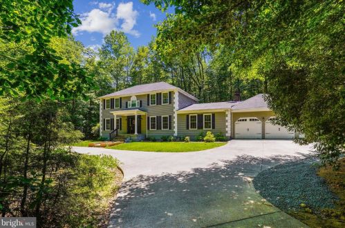 11811 Bacon Race Rd, Woodbridge, VA 22192-5722